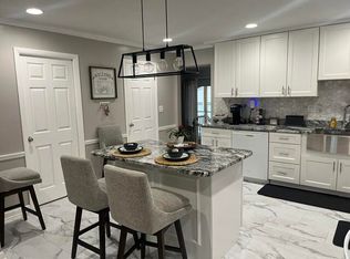 737 Kingston Rd, Lexington, KY 40505