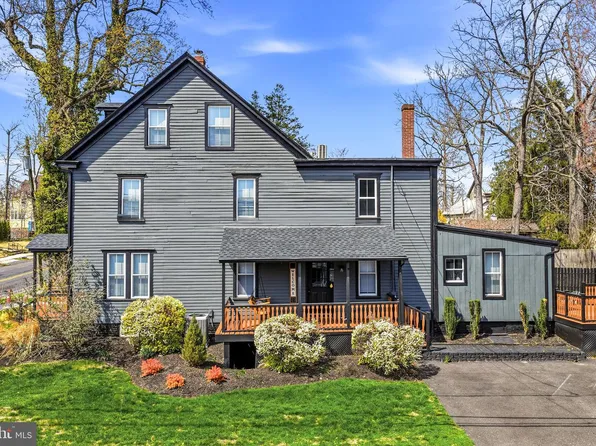 129 S Church St, Moorestown, NJ 08057