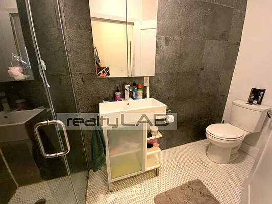 Rented by Realty Lab LLC | media 5