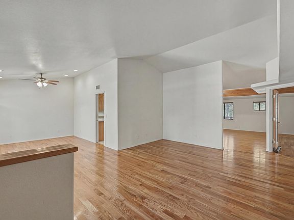 2nd image of 416 E Continental Dr