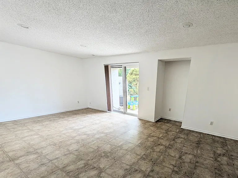 Very large basement with walkout
