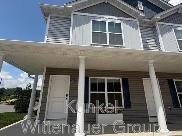 201A Pacific Dr, O'Fallon, IL 62269