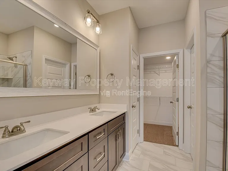 745 Bronze Way — Photo 11
