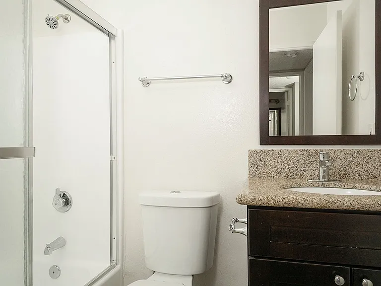 321 N Cedar St — Photo 52
