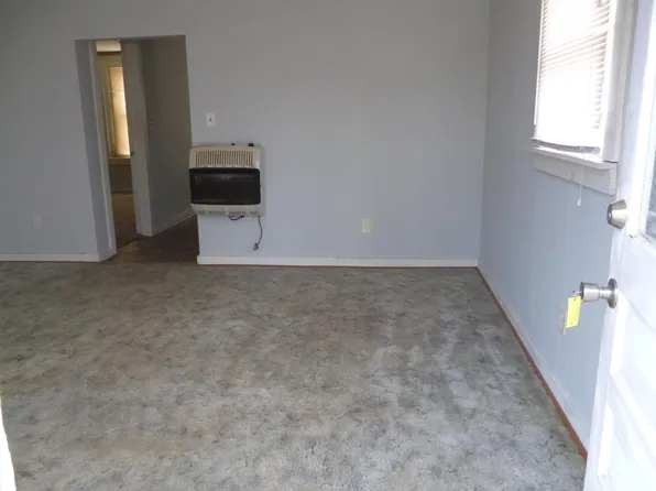 512 E McKinney St APT 3, Neosho, MO 64850