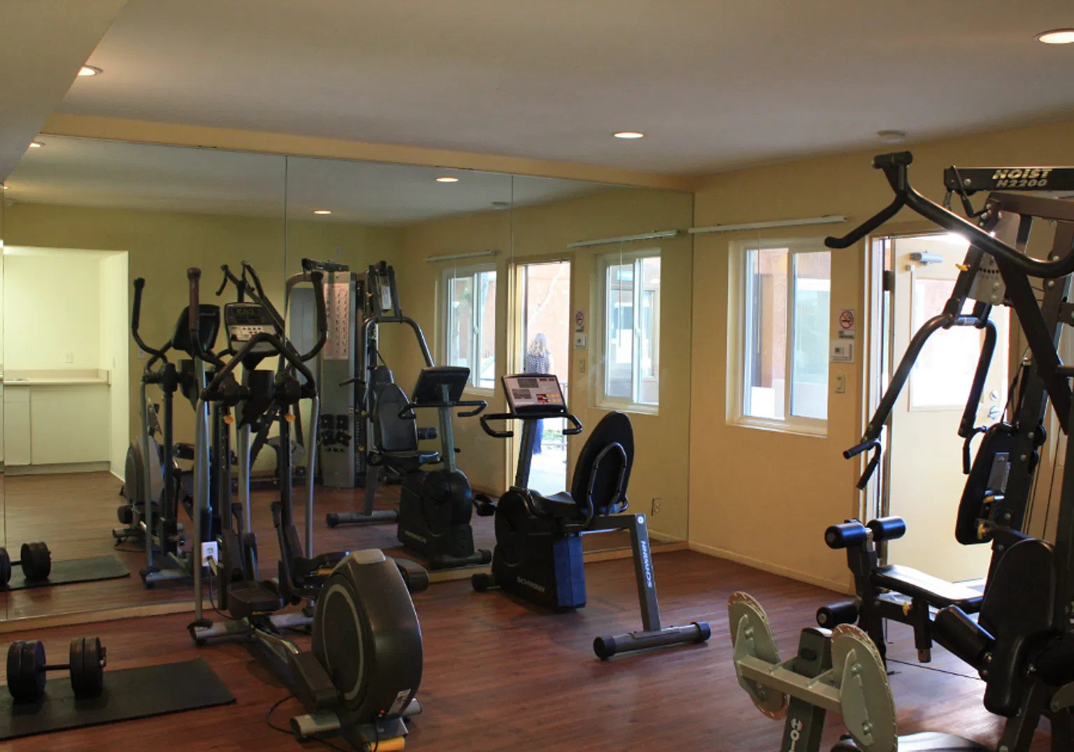 Coral Wood Court — Photo 4
