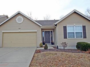 542 Springhurst Pkwy, O'Fallon, MO 63368