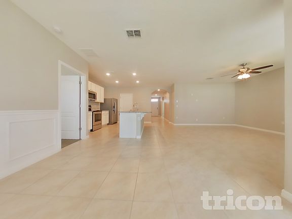 4th image of 3744 Moonflower Ln