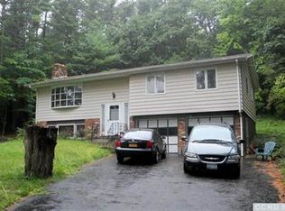 210 Deyo Rd, Earlton, NY 12058