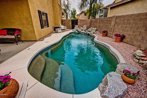 4068 E Melinda Ln Photo 1