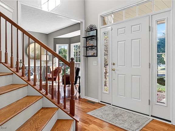 3rd image of 1561 Strauss Ln