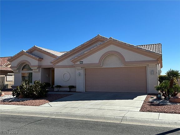 3rd image of 2304 Sierra Heights Dr