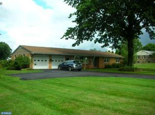 713 Diamond St, Sellersville, PA 18960
