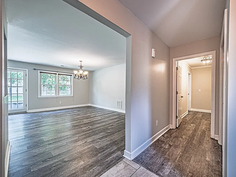 2704 Powhatan Dr — Photo 29