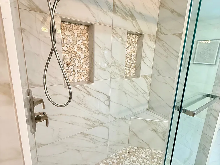 400 Tiburon Ln — Photo 35