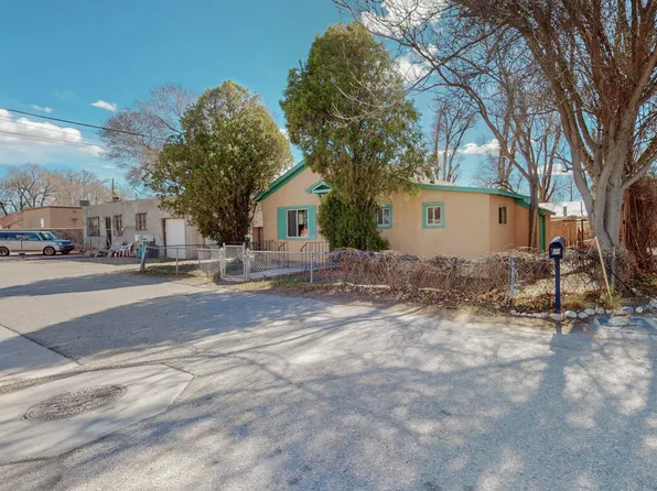 816 El Serrano Ct SW, Albuquerque, NM 87105
