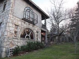 108 Oak Rd, Fredericksburg, TX 78624