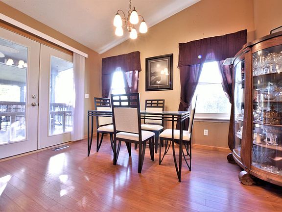 4th image of 2266 Joyce Ln