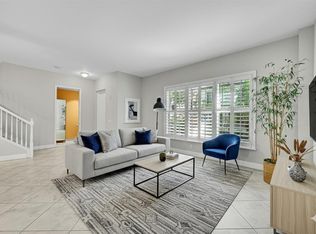 2633 NE 14th Ave APT 102, Wilton Manors, FL 33334