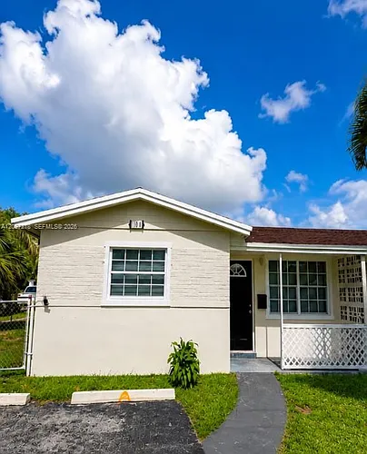 1101 NW 55th Ave #A Photo 1 1101 NW 55th Ave #A Photo 1