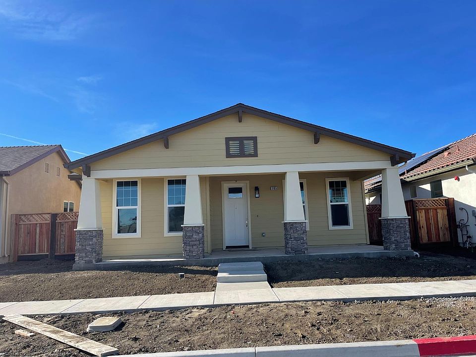 2nd image of 785 Aurora Way