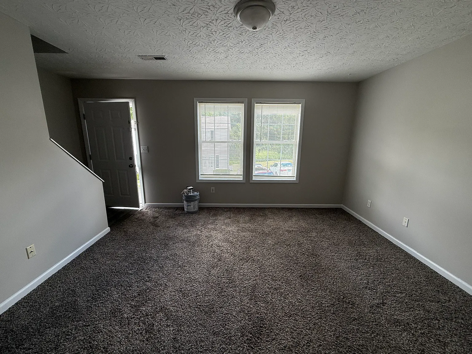 2 bed, 1.5 bath, 1100 sqft, $1,100 — Photo 4