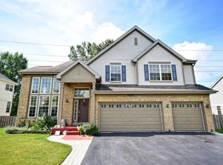 1312 Snowberry Ln, West Chicago, IL 60185