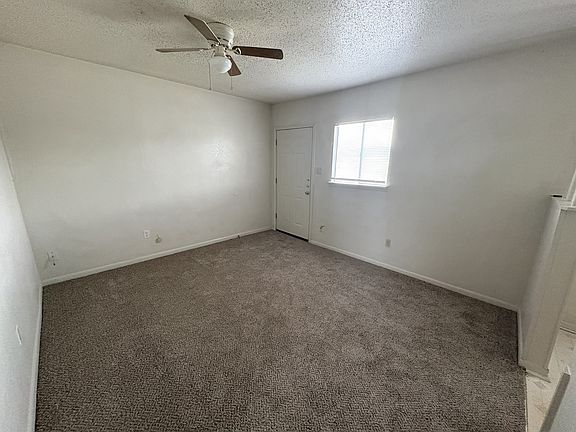 4th image of 602 Sunset Ln APT C