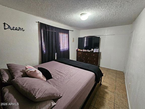 3rd image of 3833 N 28th St APT 1