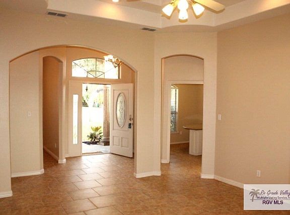 2nd image of 309 Woodhollow Ln