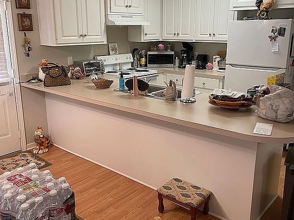 2nd image of 313 Green Meadow Dr