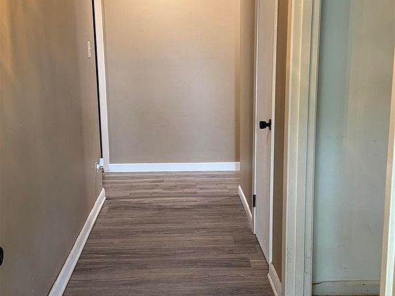 5th image of 5713 N Walnut Rd