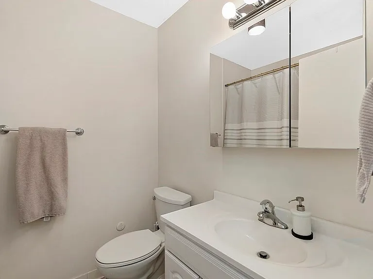 99 Pond Ave #708 — Photo 4