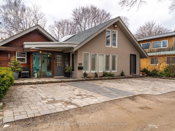 342 Meadow Wood Ln, Mississauga, ON L5J 2S9