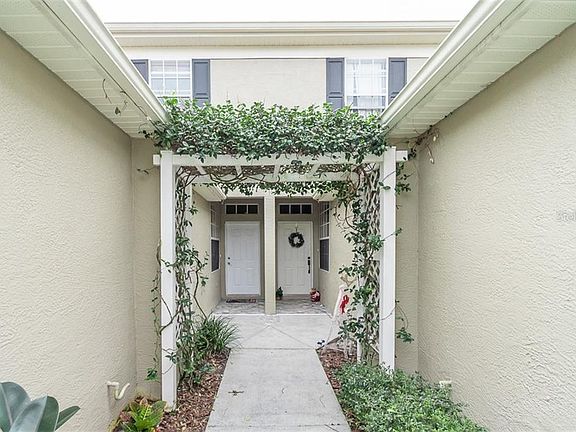 3rd image of 11092 Windsor Place Cir