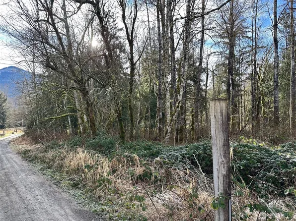 10402 Hendrickson Lane, Sedro Woolley, WA 98284