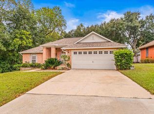 1555 Hunters Creek Dr, Cantonment, FL 32533