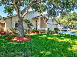 5255 White Sand Cir NE, Saint Petersburg, FL 33703
