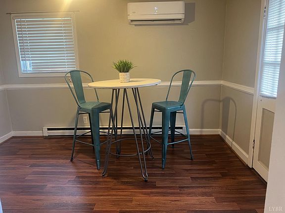 5th image of 403 Alta Ln