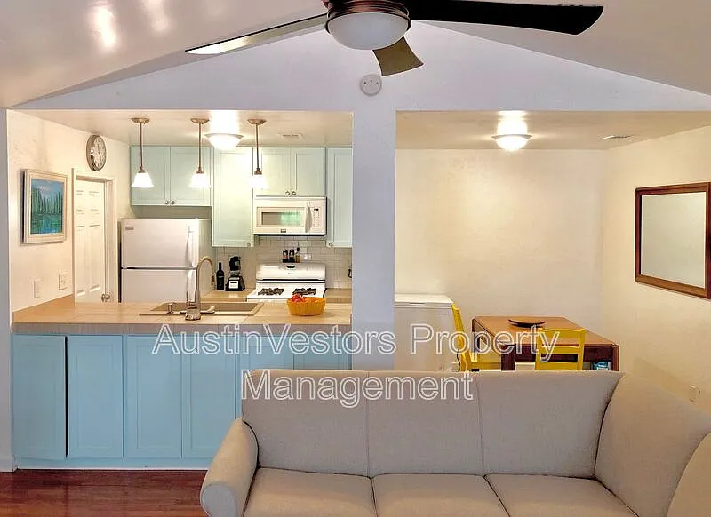 2 bed, 2.0 bath, $1,600 — Photo 2