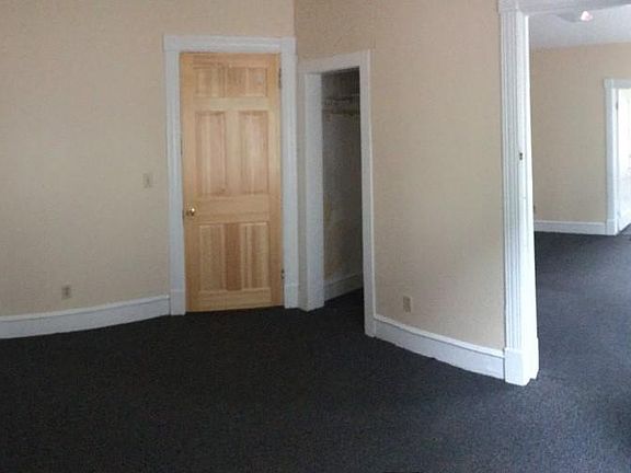 1st floor rear bedroom