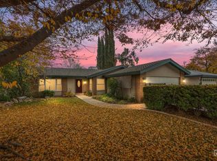 3008 N Half Moon Dr, Bakersfield, CA 93309