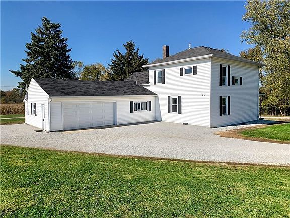 4th image of 320 Patrick Ave