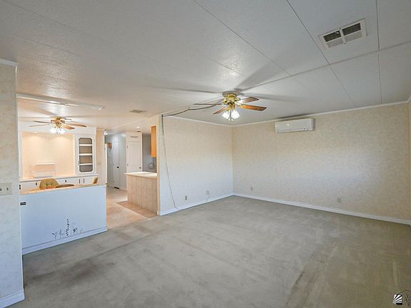 3rd image of 33 W Teton Dr