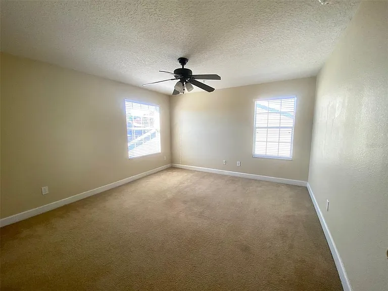 10429 Kristen Park Dr — Photo 24