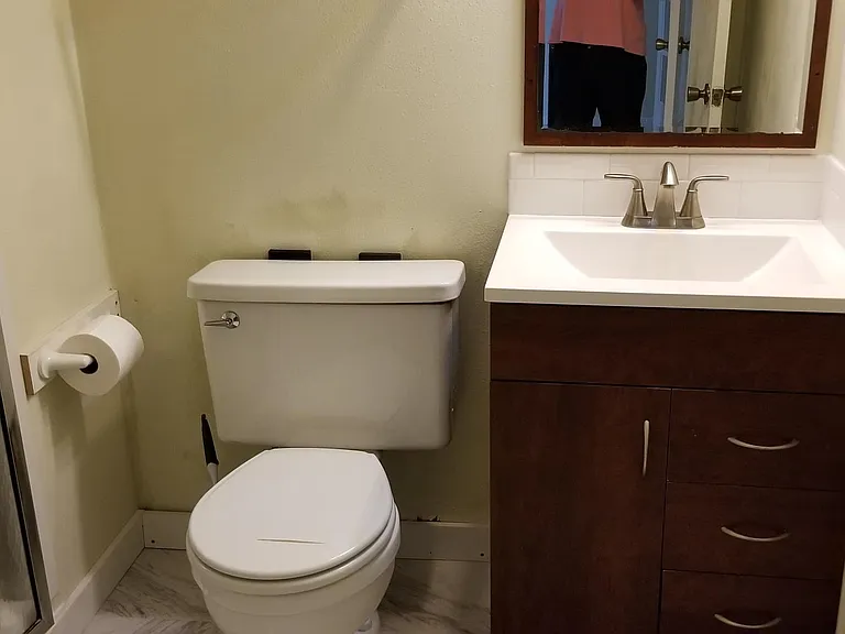 Down stairs 3/4 bath