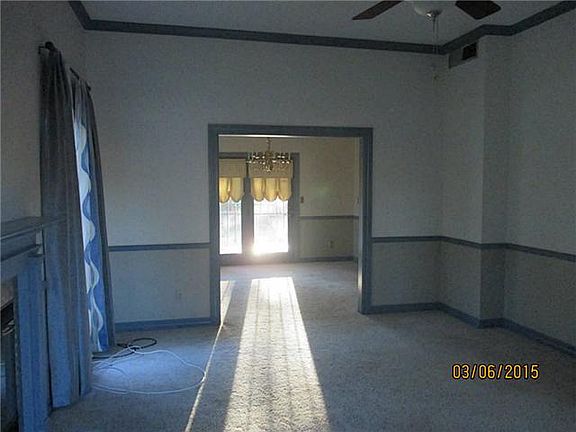 3rd image of 440 Kingswood Dr