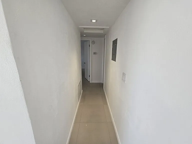 2800 NE 203rd St #24 — Photo 8