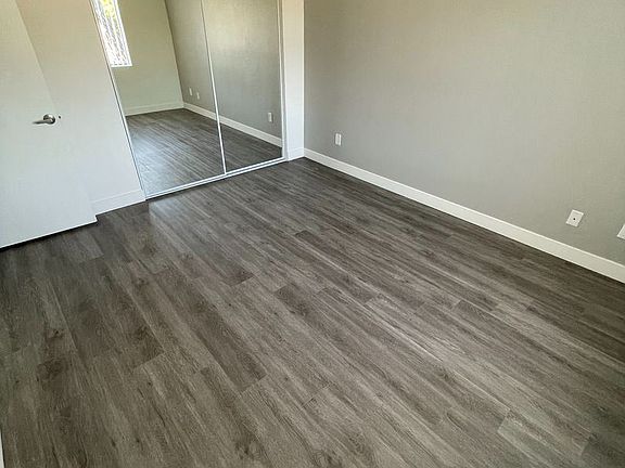 4th image of 6545 Hazeltine Ave #102