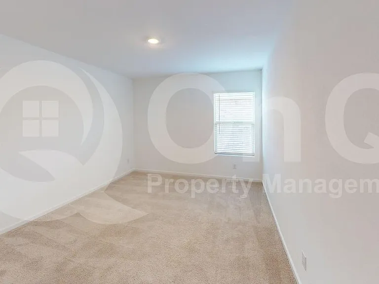 209 Adelina Dr — Photo 15